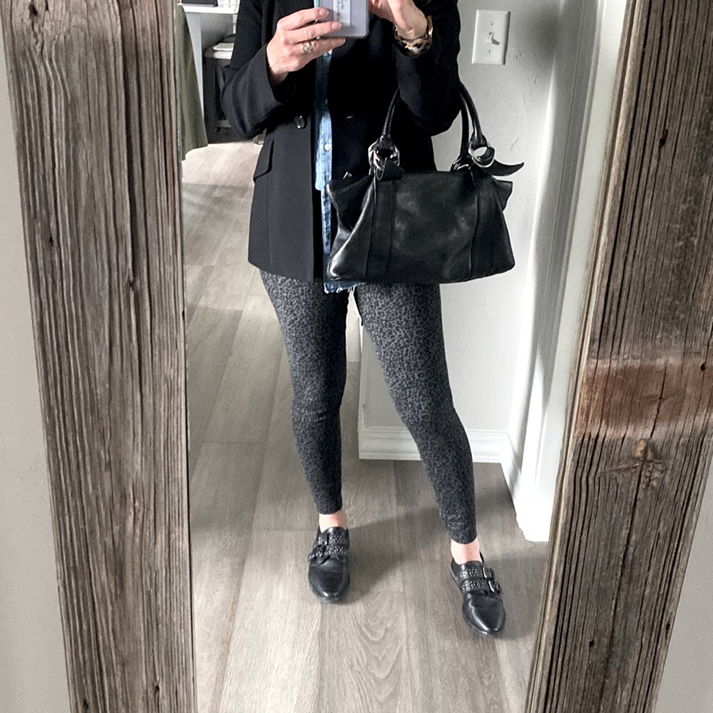 Leather EXPRESS brand handbag.